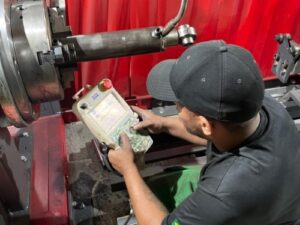 Solda em célula robotizada